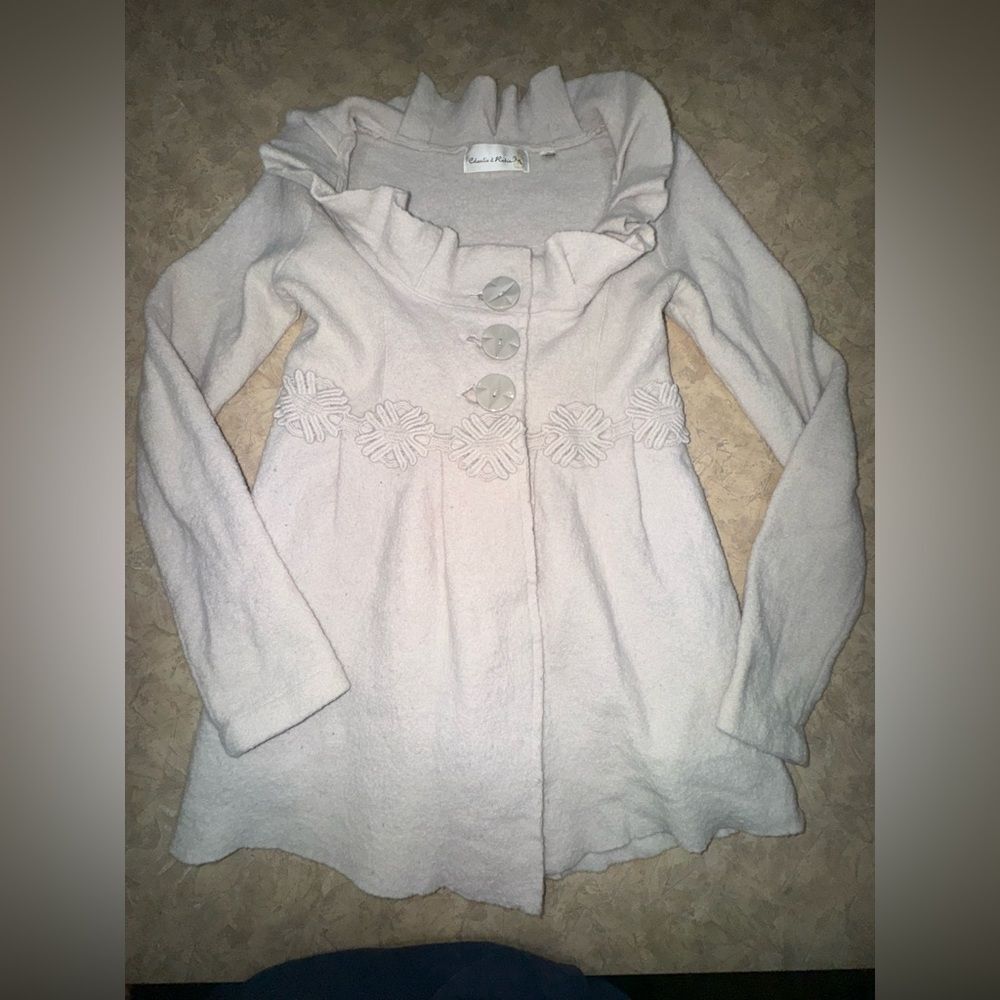 Anthropologie Charlie & Robin Chic Cream sweater with Ruffle Collar 100% wool